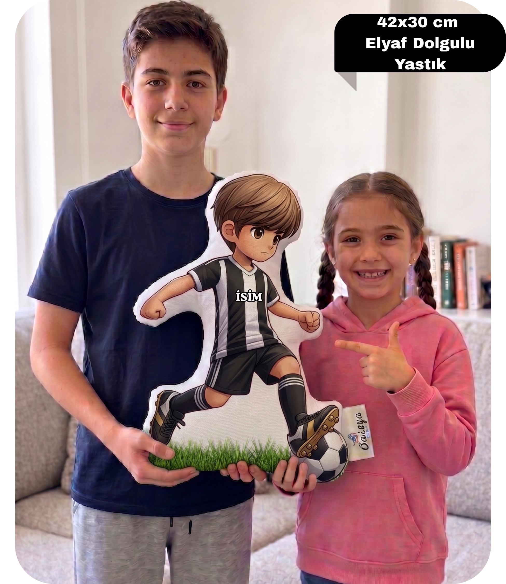Taraftar Yastık Siyah Beyaz Formalı Futbolcu Figür İsimli Yastık Çift Yön Baskılı Yastık 42x30cm