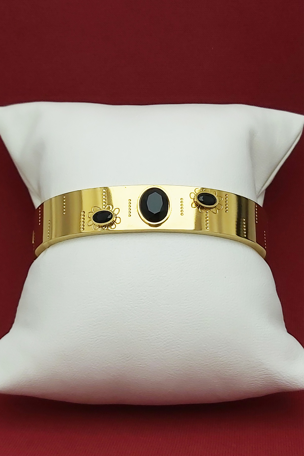 Altın Kaplama Onix Siyah Taşlı Vintage Çelik Kelepçe Bileklik 17cm